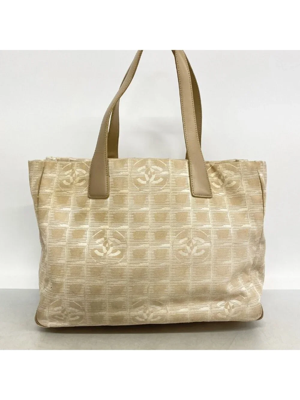 Chanel tote bag